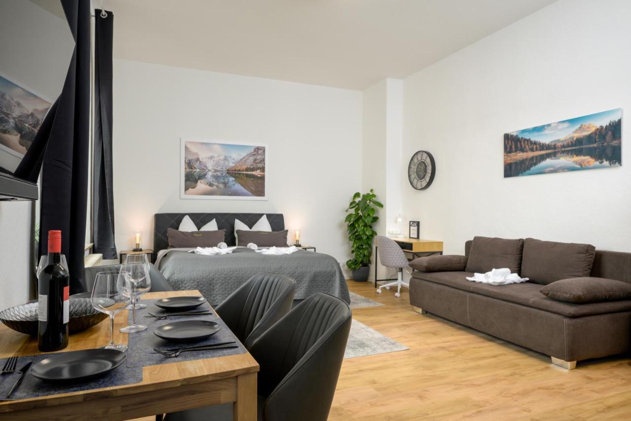 Sweethome - Zentral - Kueche & Parkplatz, Wifi Halle  Exterior photo